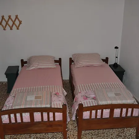 Aleka's House Apartamento Milina